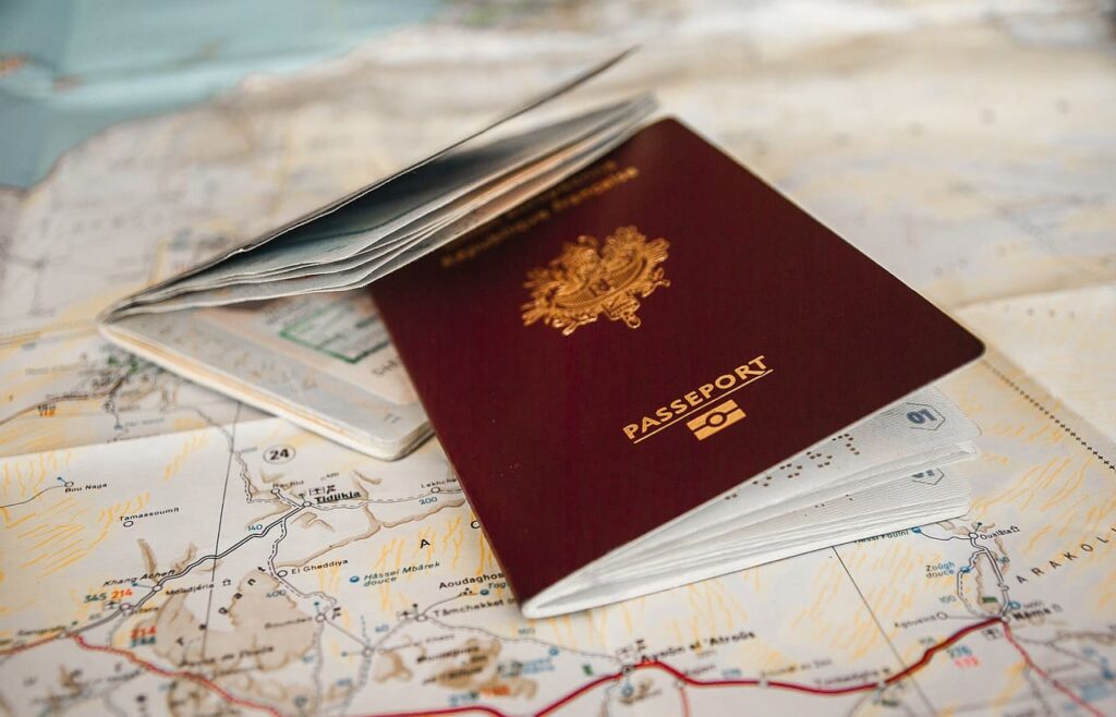 passeports sur une carte