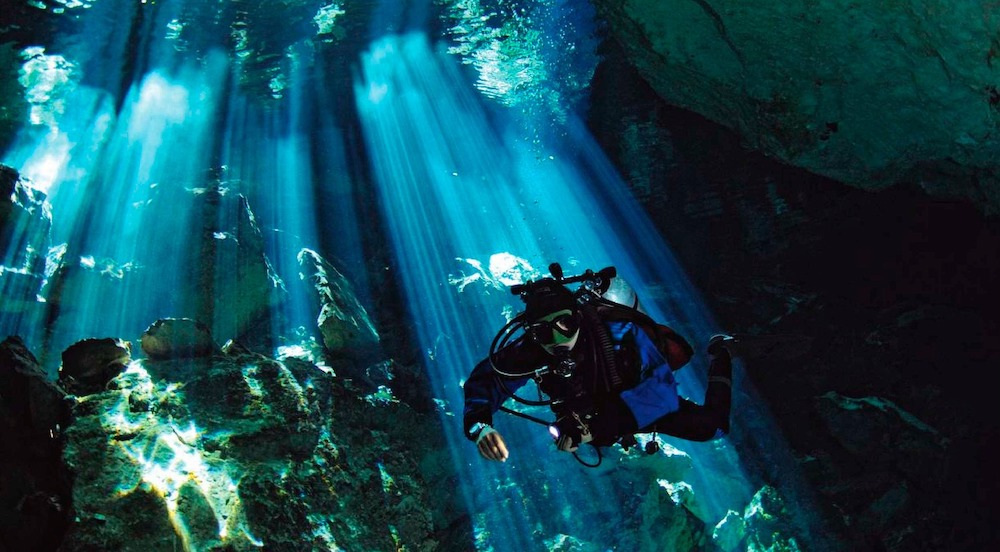 Plongée dans les cenotes du Yucatan au Mexique