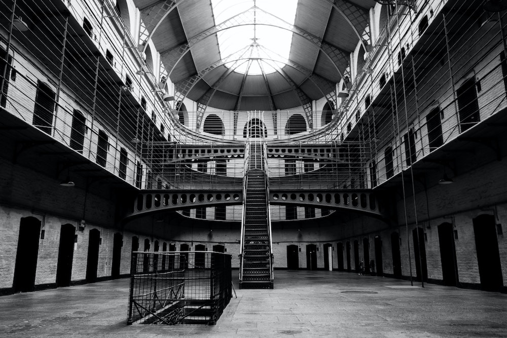 Intérieur de la prison Kilmainham à Dublin