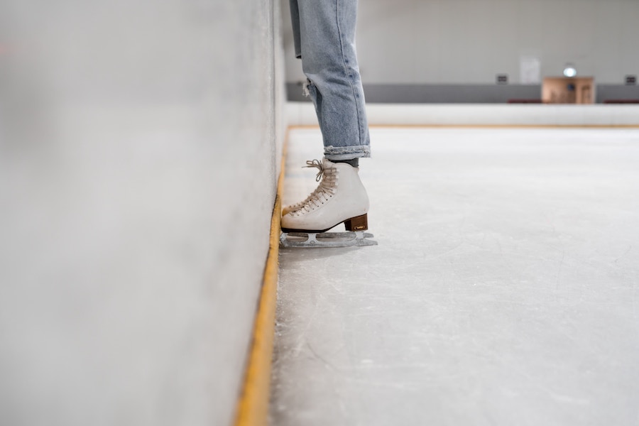 Patinage à la patinoire du Vieux-Port à Montreal, Canada
